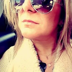 Meet your Posher, Stacy